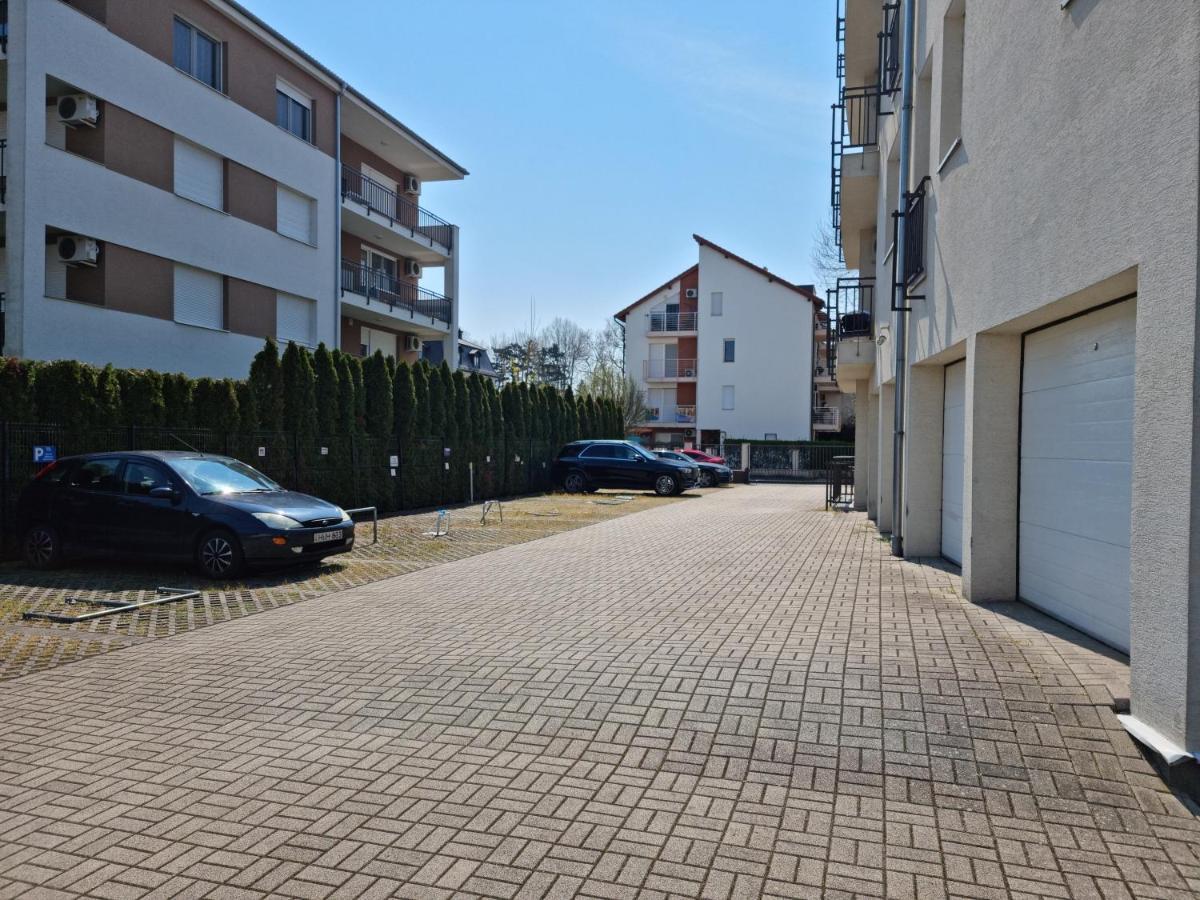 Betti Apartman Siófok Exterior foto